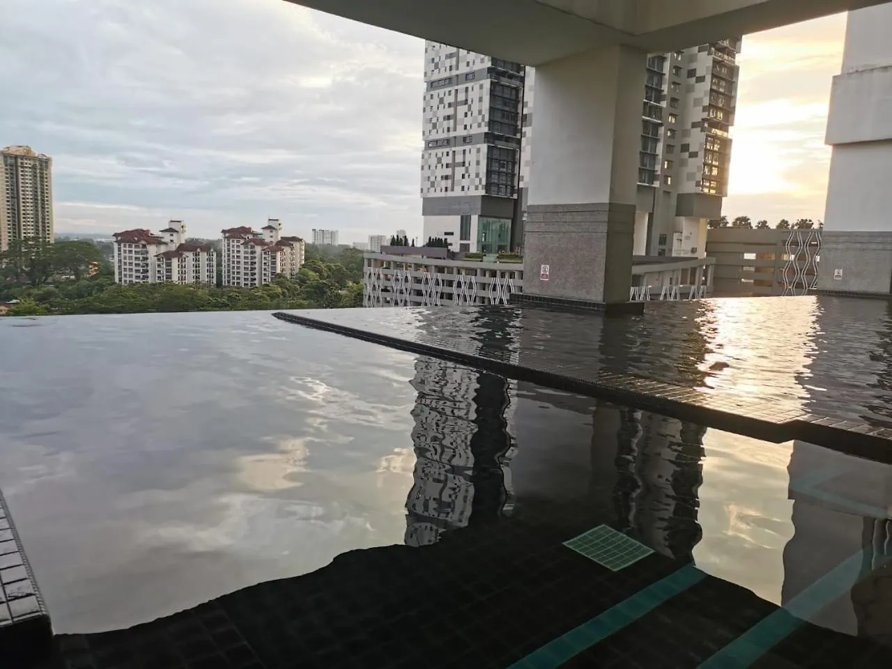 Twin Galaxy 2Bedroom City View Balcony Netflix Wifi Johor Bahru Apartamento